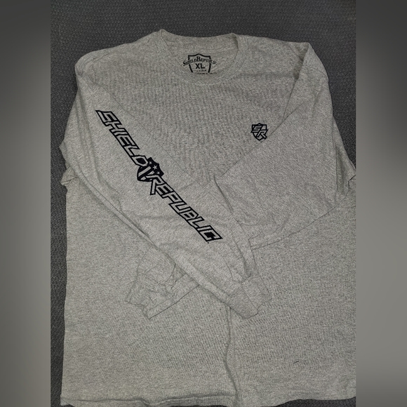 Shield Republic Other - Men's long-sleeved t-shirt